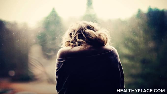 Når symptomer på psykisk sykdom forverres, kan det få deg til å føle deg. Lær syv strategier som hjelper deg å komme tilbake på sporet hos HealthyPlace.