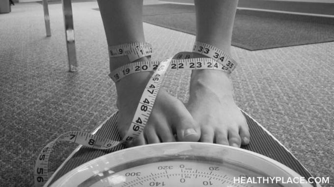 Binge spiseforstyrrelse ble til anoreksi før jeg visste ordet av det. Spiseforstyrrelser skifter ofte mellom hverandre. Lær mer på HealthyPlace.