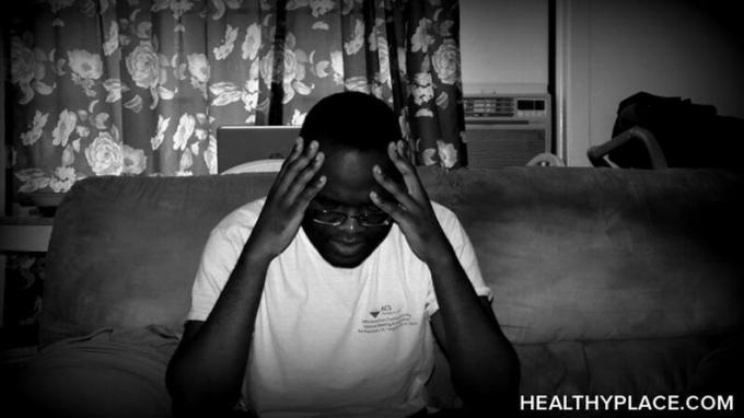 Se videointervjuet med Shawn Maxam, en svart mann som lever med bipolar lidelse, og lær om hans opplevelser med kjønn, rase og mental sykdom. 