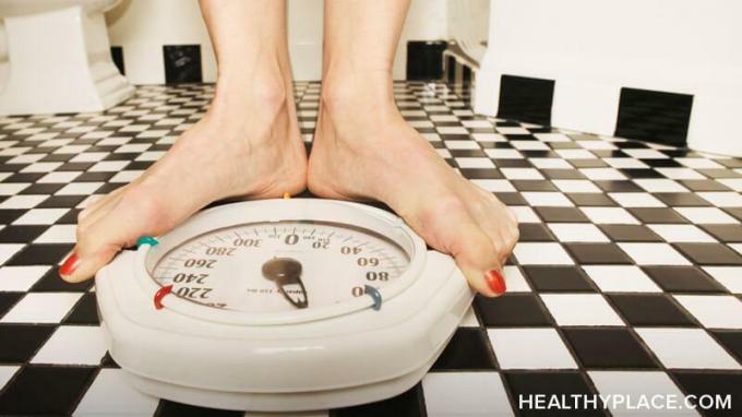 Jeg prøver å gå ned i vekt mens jeg bruker medisiner mot schizofreni som er kjent for å forårsake vektøkning. Er forventningene mine for å miste vekten for høy?
