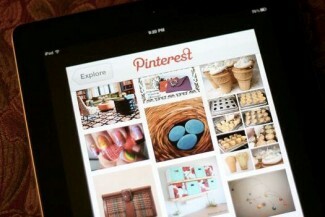 Pinterest kan være et nyttig utløp ved at det gir distraksjoner for de med trang til selvskading. Les tre måter Pinterest kan hjelpe deg med å distrahere fra selvskading.