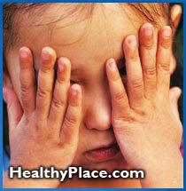 Hårtrekk hos barn kan begynne i veldig ung alder. Pålitelig info om trikotillomani hos barn - tegn, symptomer, årsaker, behandlinger.