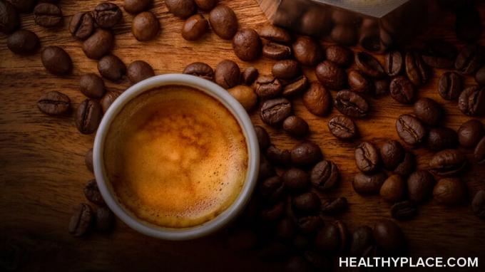 Koffein og angstforbindelse? Koffein forstyrrer hjernens evne til å bekjempe angst. Få pålitelig informasjon om koffein og angst på HealthyPlace.