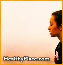 Å endre pusten din kan reversere symptomene på angst og panikkanfall. Lær nye pusteegenskaper.
